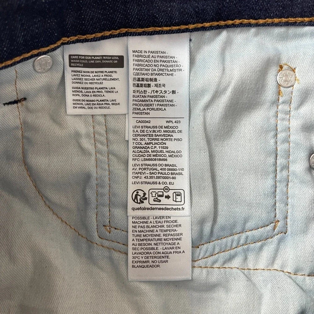 Levis Jeans Mens 38x32 Blue 511 Slim Dark Wash Stretch Denim Grunge Rock Preppy